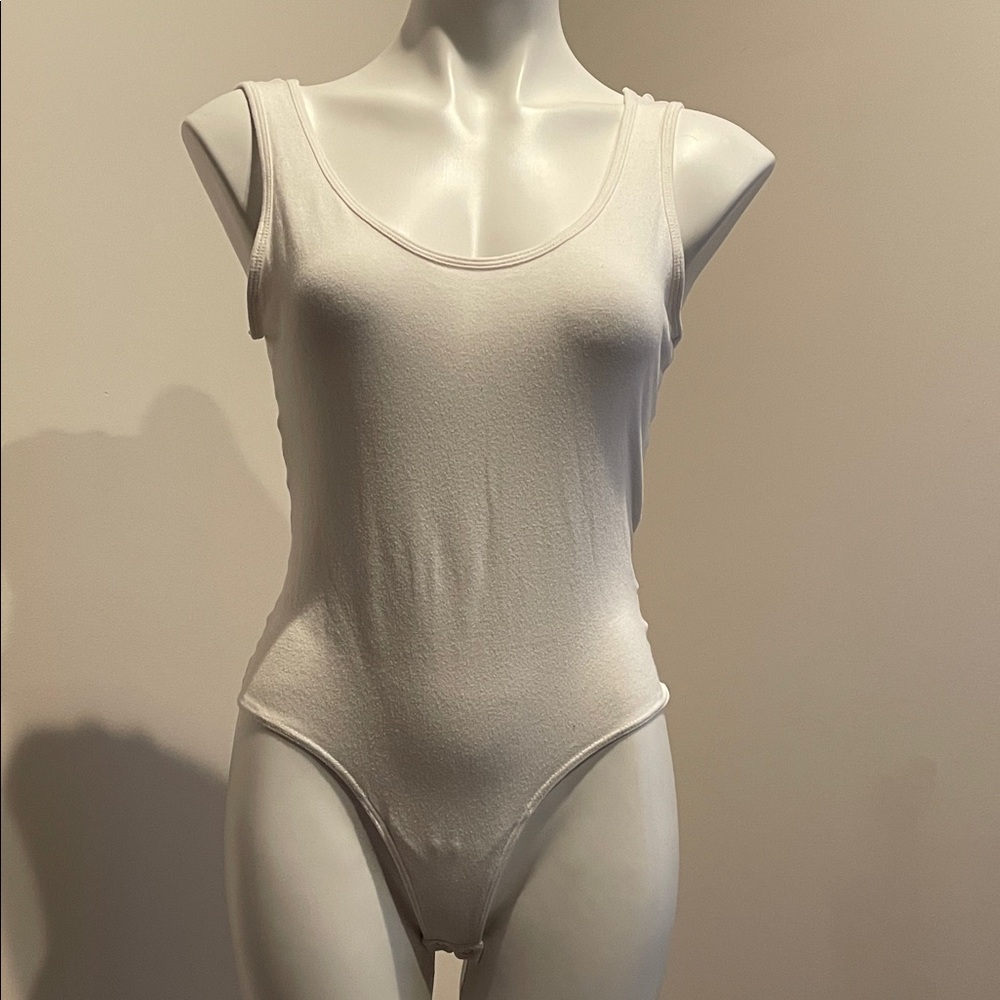 Rachel Roy Scoop Neck Bodysuit - White